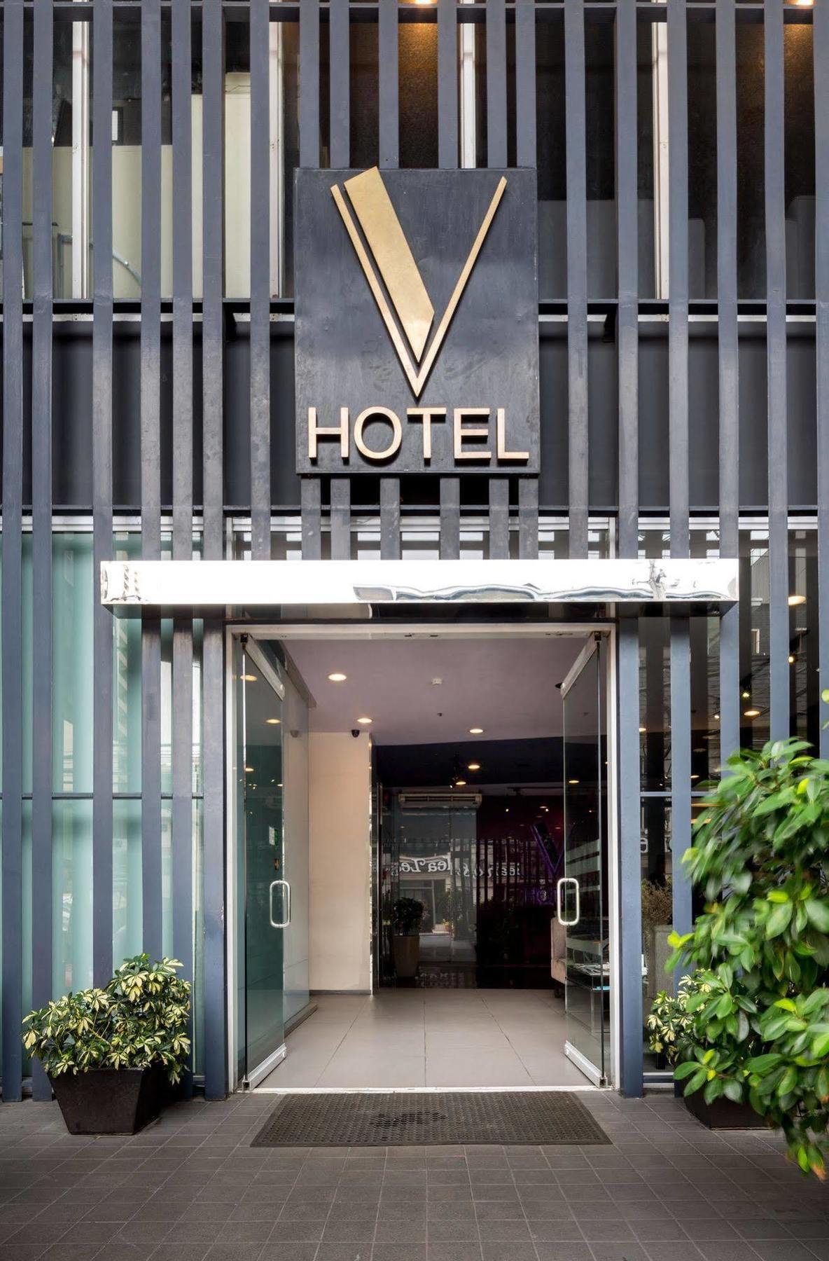 V Hotel Manila Exterior photo
